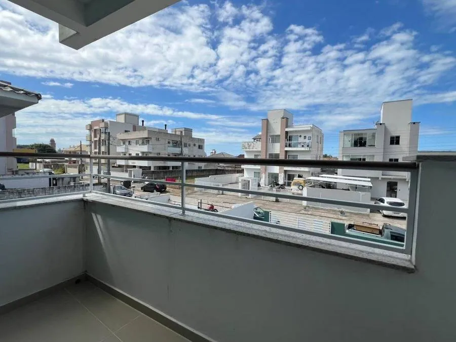 Varanda com vista para o bairro